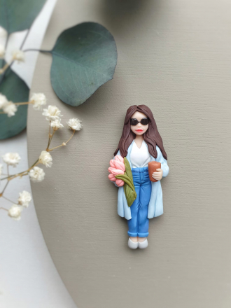 №4039 Девушка с кофем  