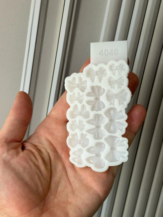 №4040 Бантики (5 видов , 15 шт в молде) 