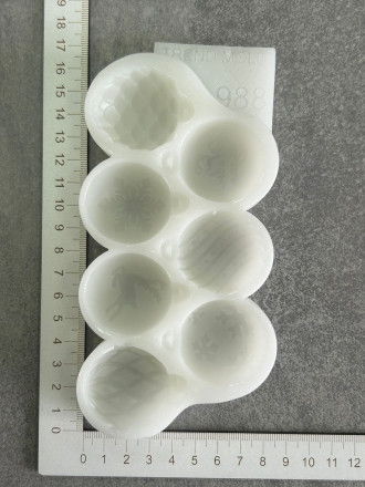 №988  Шары новогодние 