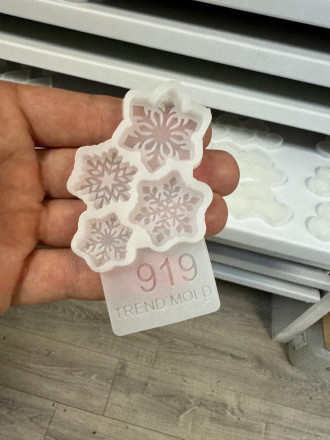 №919 Снежинки конфетные тонкие 